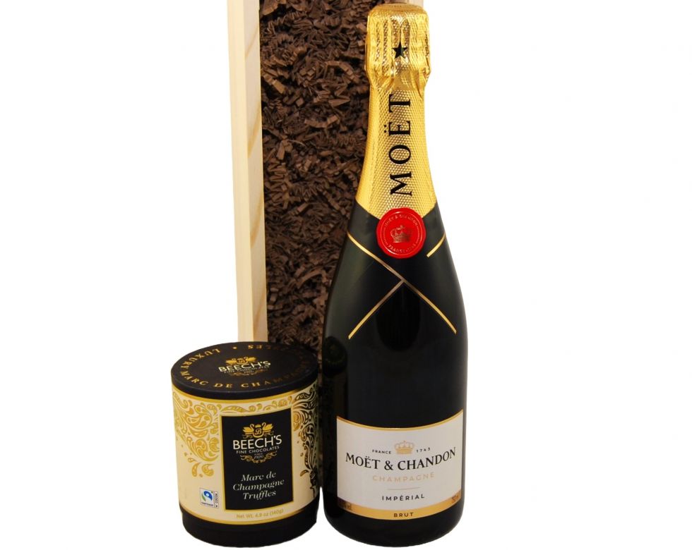 Moët Brut Impérial NV & Truffles Wood Box