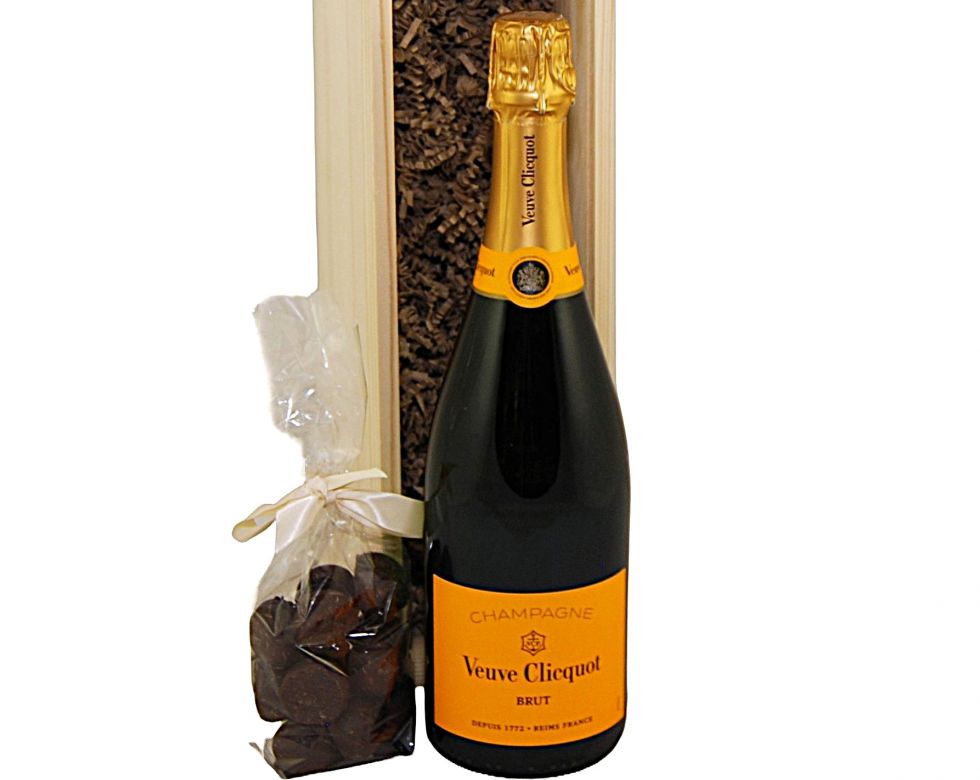 Veuve Clicquot Brut NV & Truffles Wood Box