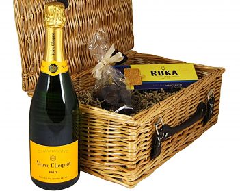 Veuve Clicquot Brut NV Wicker Hamper