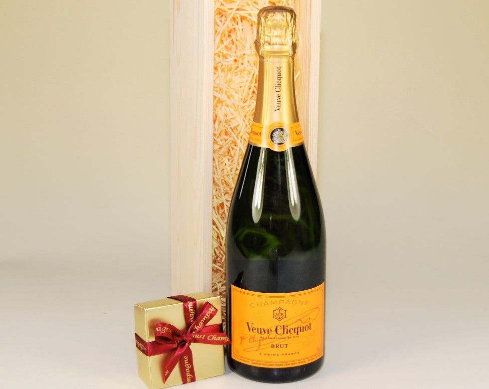 Buy Veuve Clicquot Brut NV & Small Chocolates Wood Box Next Day UK Delivery
