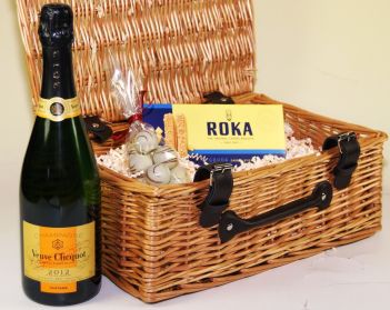 Veuve Clicquot Vintage 2012 Wicker Hamper